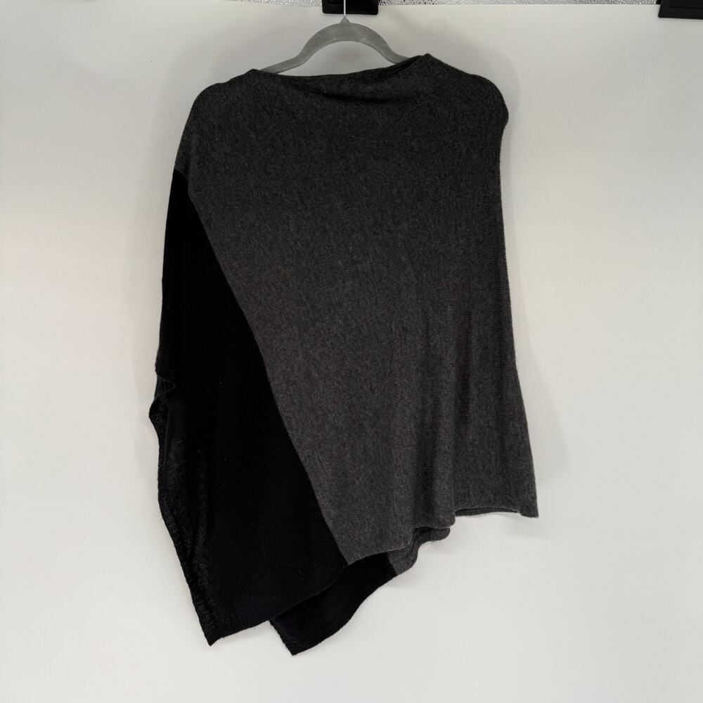 Celeste Wool Cashmere Poncho Sweater Wrap Womens OS Gray Black Colorblock Cozy - Picture 2 of 7